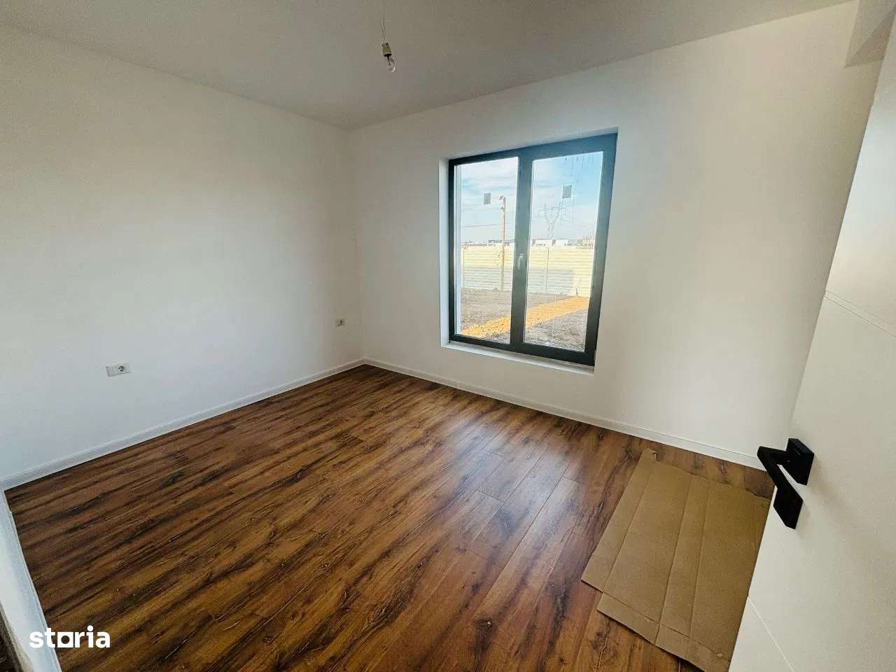 Casa spatioasa P+1, 4 dormitoare – intrare Berceni Ilfov-11