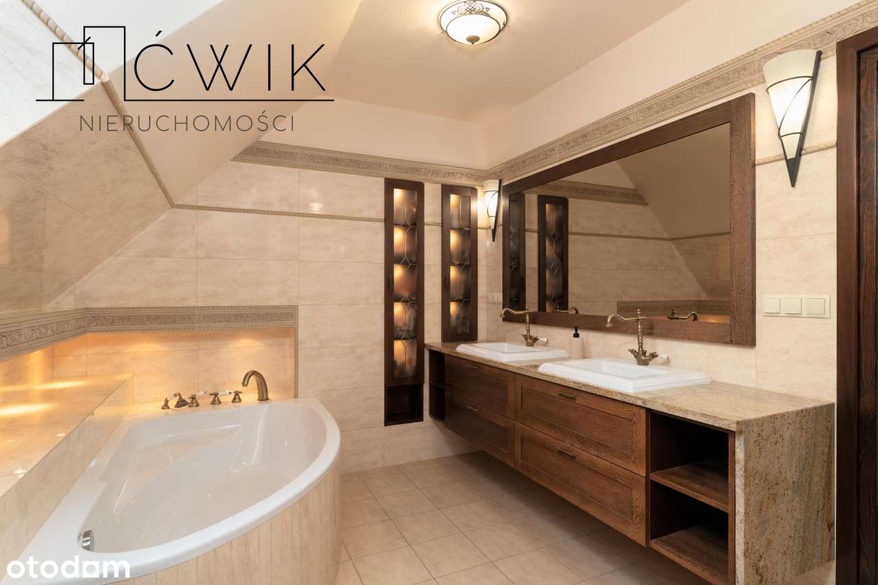 Wysokiej klasy dom - w pełni umeblowany - 209 m2-13