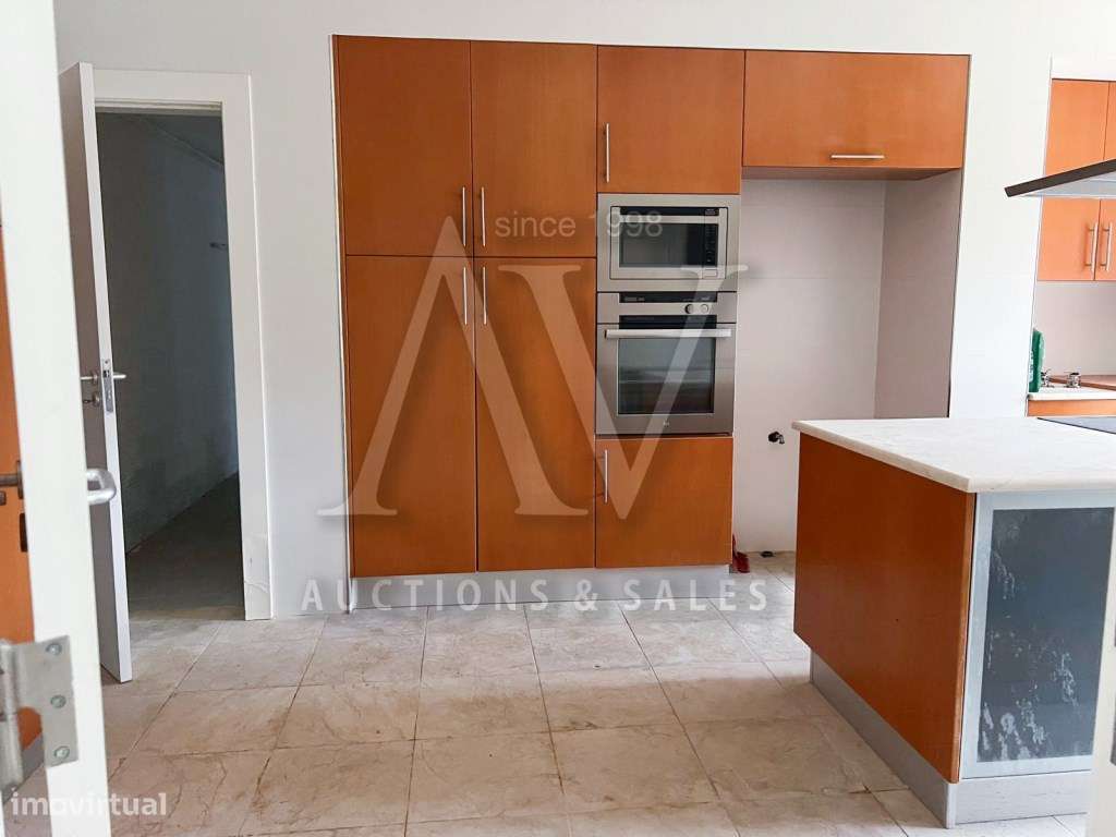 Moradia de luxo| V4 | 500 m da Praia Verde| Golfe-28