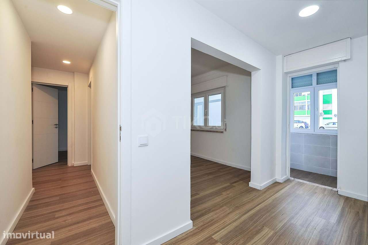 Invista no Seu Futuro: Apartamento T3 em  renovado no Coração de Setúb-7