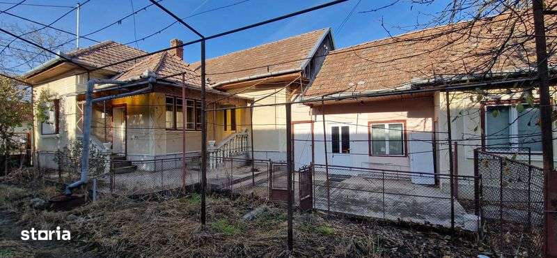 Casa + teren 1700mp Nazna, strada principala. 
Detalii la telefon! - Imagine principală: 4/8