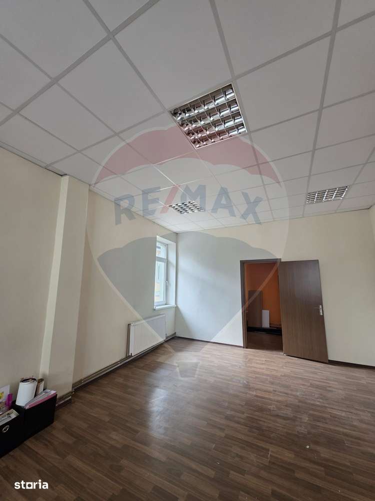 Spațiu de închiriat în Medias, zona centrala - Imagine principală: 2/8