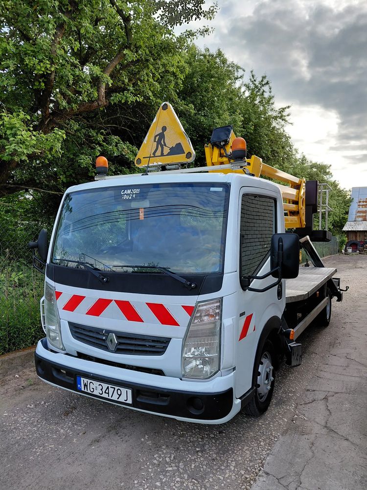 Renault Maxity 2011