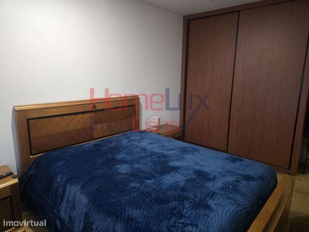 Andar Moradia T3 com Logradouro Privativo e Box para 2 carros !-22