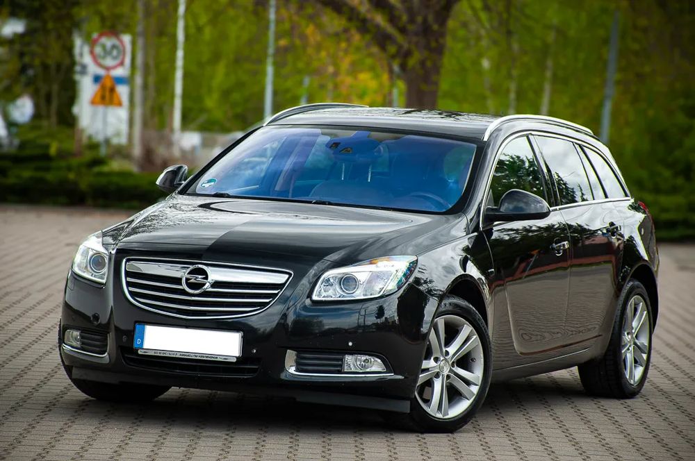 Opel Insignia A 2.0 CDTI 4x4 ecoFLEX Start/Stop Design Edition 2011