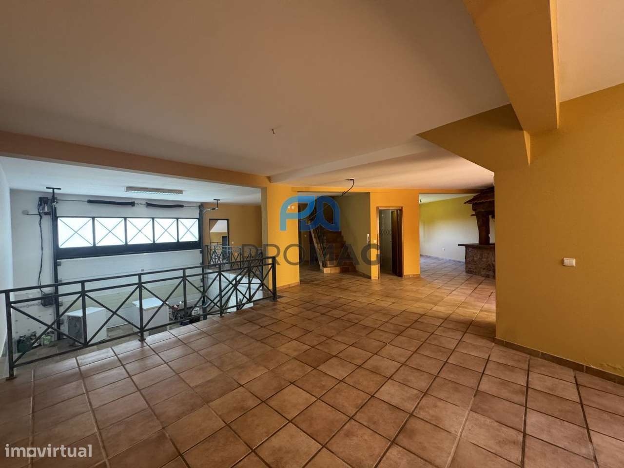Espaço, luz e conforto em MORADIA T5 - AMARANTE-56