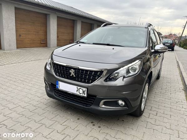 Peugeot 2008 1.2 Pure Tech Style - 3