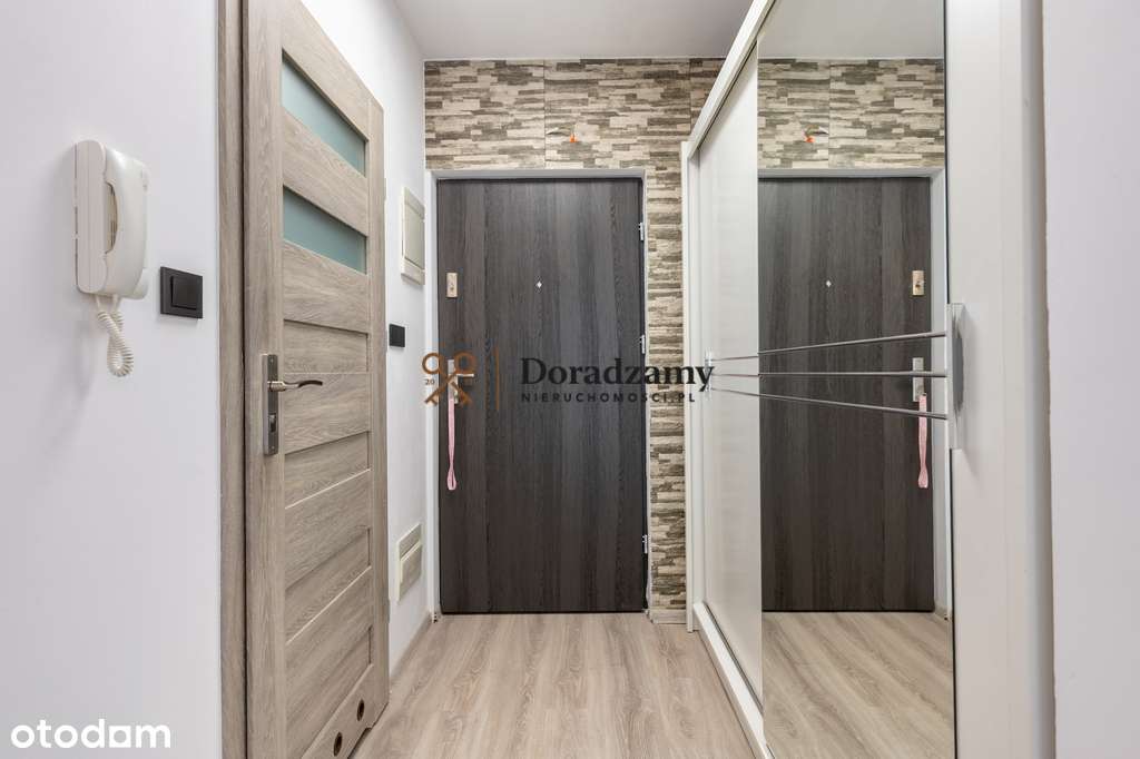 Mieszkanie z tarasem położone na 1 piętrze z windą-6