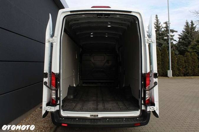 Ford Transit - 10