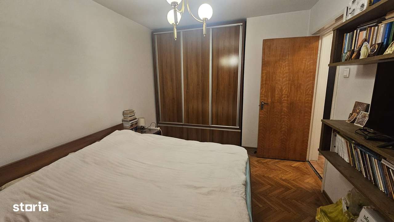 Berceni-Al.Obregia, apartament 3 camere decomandat, mobilat-4