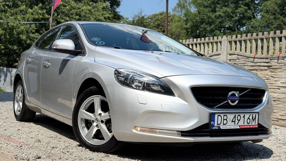 Volvo V40 II (2012-) D4 Drive-E Summum 2015