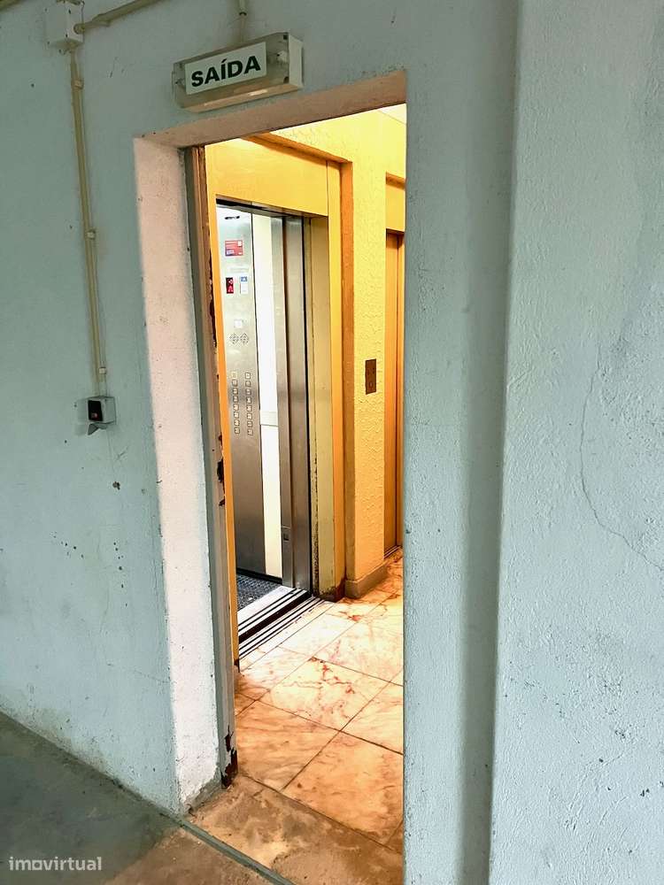 Arrendamento de garagem na Praça do Relogio, 2 - Grande imagem: 4/7