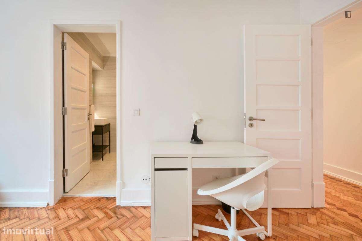 Quarto - localizado em Amoreiras Lisbon - Grande imagem: 5/8