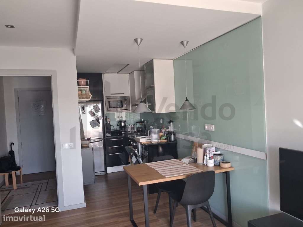 Vende-se T1 - Av. Liberdade - Braga-0