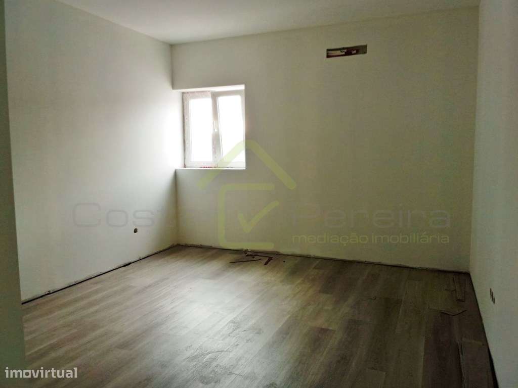 Moradia T3 com espaço exterior-9