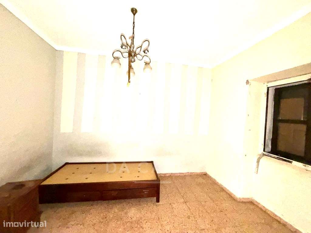 Moradia T2 com quintal em Cuba-5