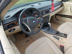 BMW Seria 3 330i xDrive Coupe - 5