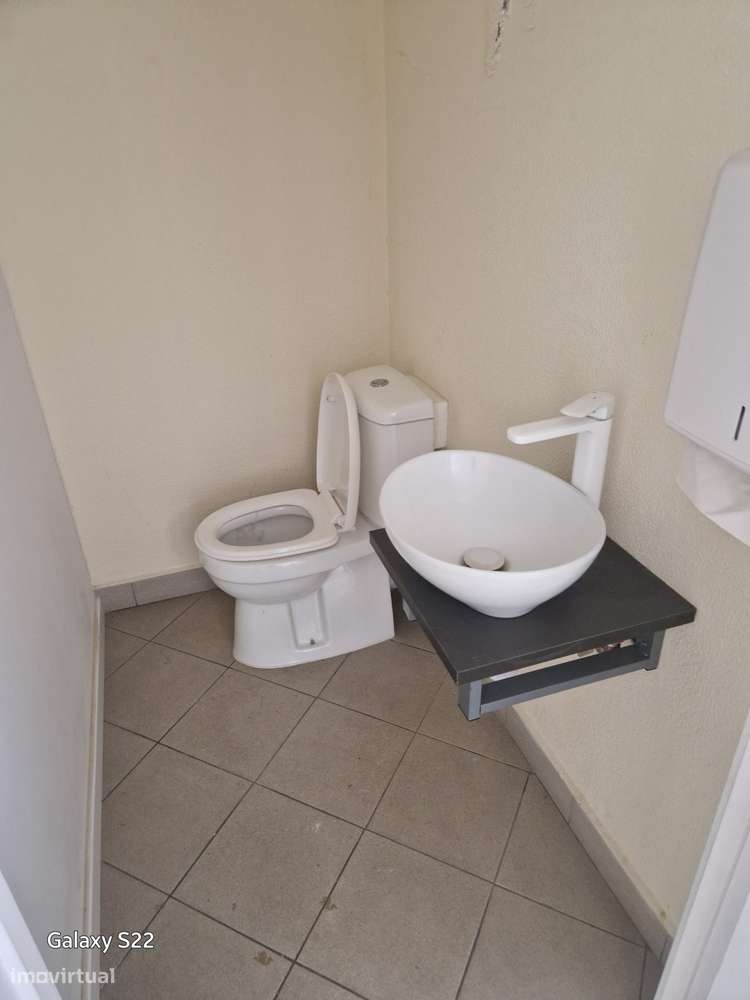 Armazém, Loja, Escritórios, Fabrico e Log. - Lic. Indústria e Comércio-32