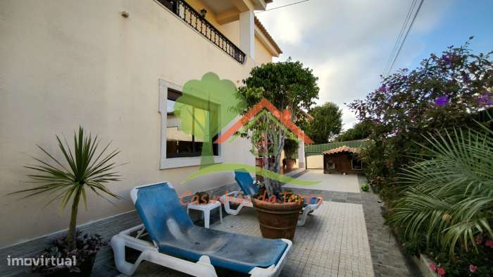 Moradia T5 com Vista de Mar Deslumbrante em Baleia, Carvoeira-27