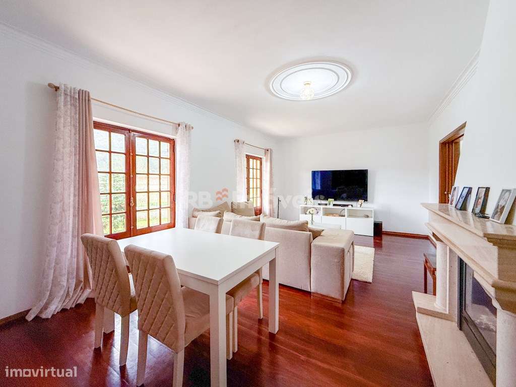 Moradia T5 com cave e espaço exterior em Minde - Grande imagem: 5/60