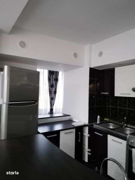 Vand apartament cu 3 camere Barlad - Imagine principală: 5/8