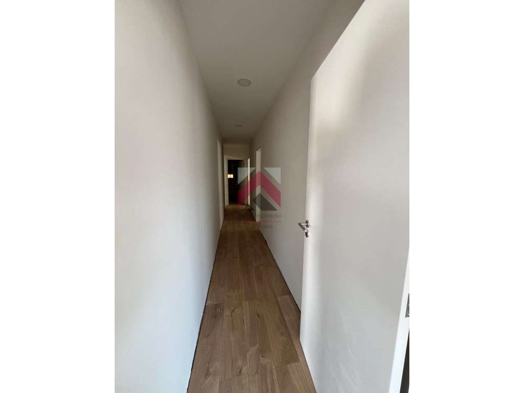 Andar Moradia T3 totalmente renovado no centro de Ílhavo-15
