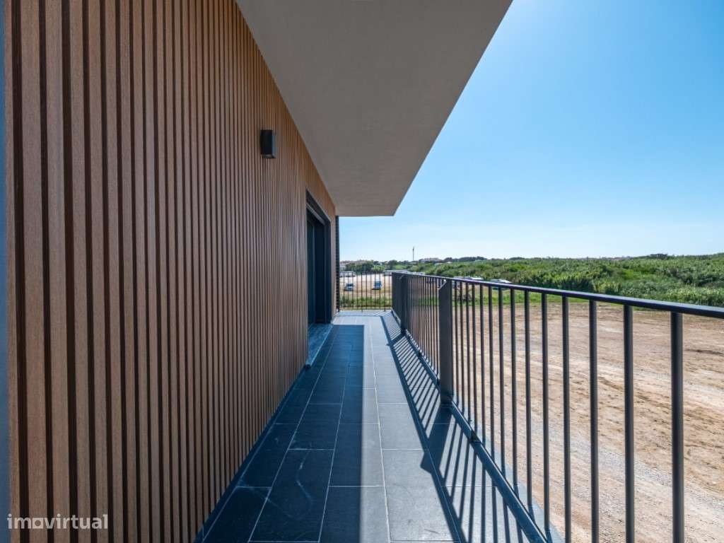 Apartamento T3 Moderno com Varanda e Churrasqueira - Praia de Santa...-14