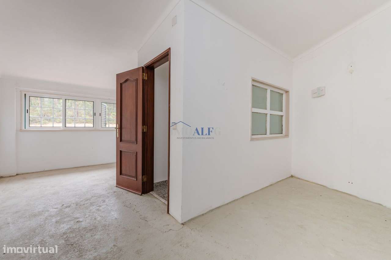 Moradia T7 com terreno perto de Vila Franca de Xira-45