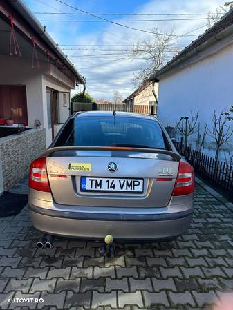 Skoda Octavia 1.6 Trend - 6