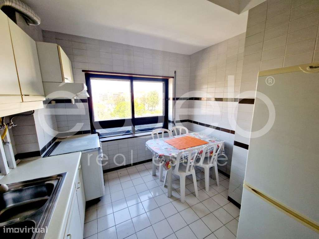 Apartamento T2, Luísa Todi, Setúbal-12