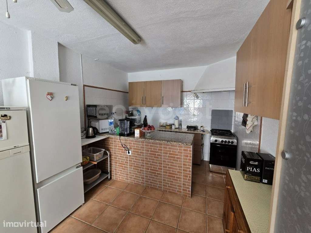 Moradia Unifamiliar T2+2 com 2 pisos, com jardim localizada em Corr... - Grande imagem: 4/34