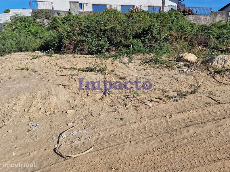 Terreno com viabilidade de construção em Escapães - Grande imagem: 4/10