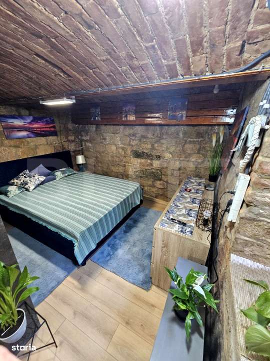 Garsoniera, 30 mp, curte comuna, mobilat si utilat, centru - Imagine principală: 2/5