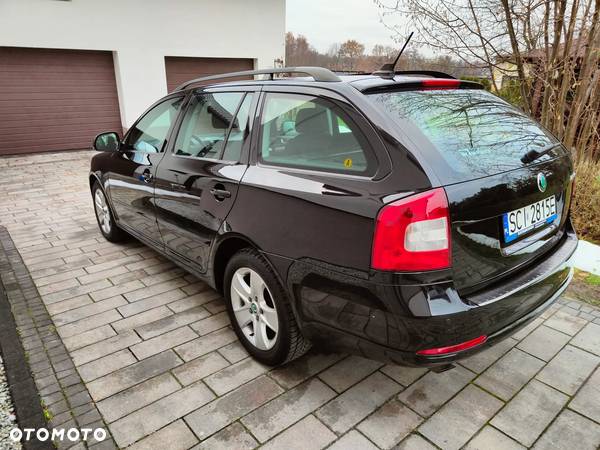 Skoda Octavia 2.0 TDI DPF Elegance DSG - 16