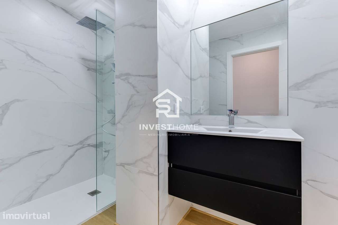 Apartamento T2+1 | Renovado | Boas Áreas | Varanda | 2 Lugares Garagem-20
