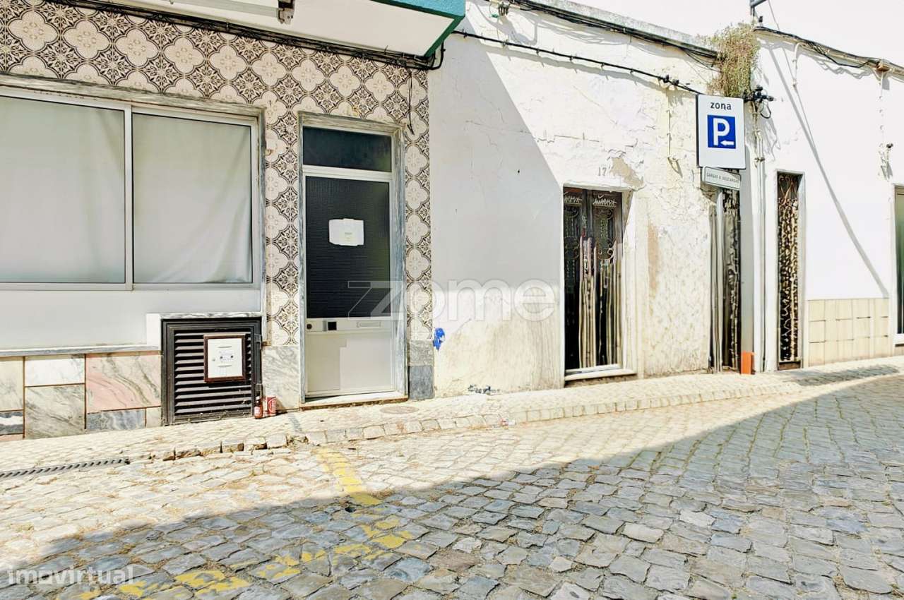 Armazém com Projeto em aprovação para moradia em Armação de Pêra - Grande imagem: 2/22