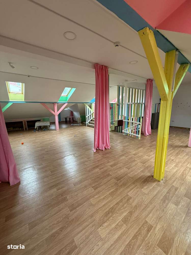 Casă S+P+M de Închiriat, Centru Satu Mare - 270 mp Utili - Imagine principală: 4/10