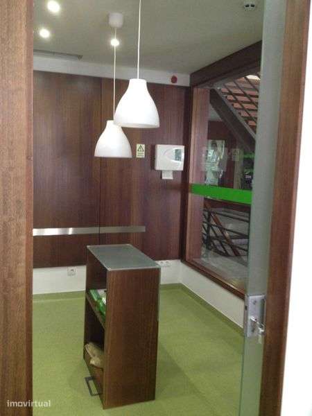 Clínica / Loja para Venda – Peso da Régua | Excelente Oportunidade! - Grande imagem: 5/12