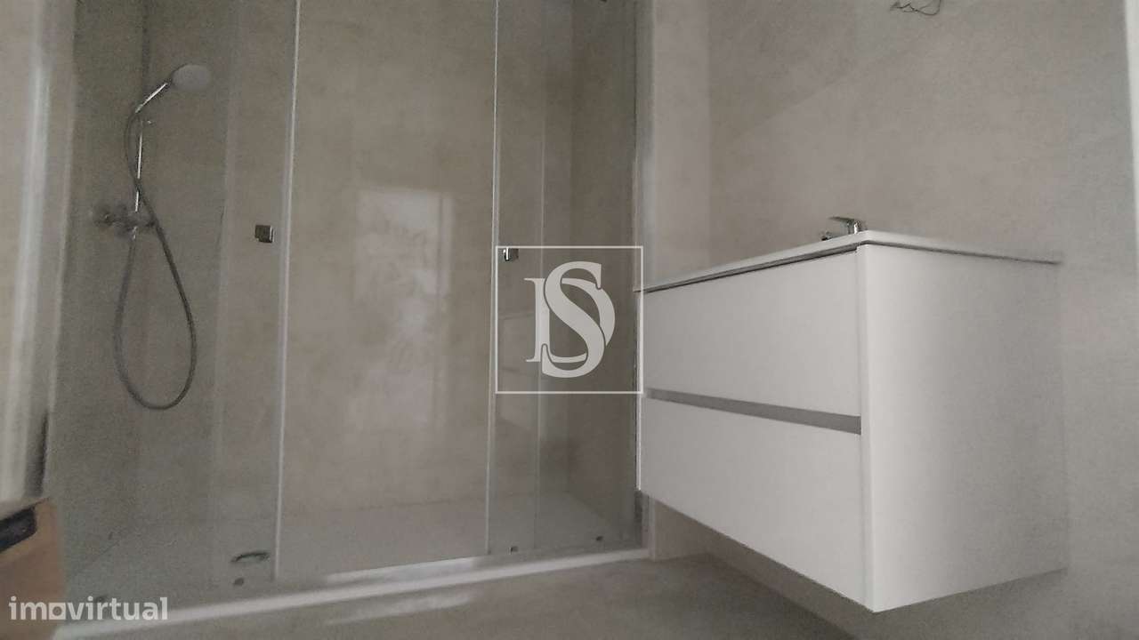 Apartamento T2 Venda em Esgueira,Aveiro-17