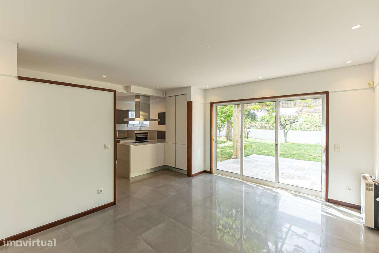 Moradia T3 de 4 Frentes, no centro Avanca( Estarreja),  lote de 360 m2-16