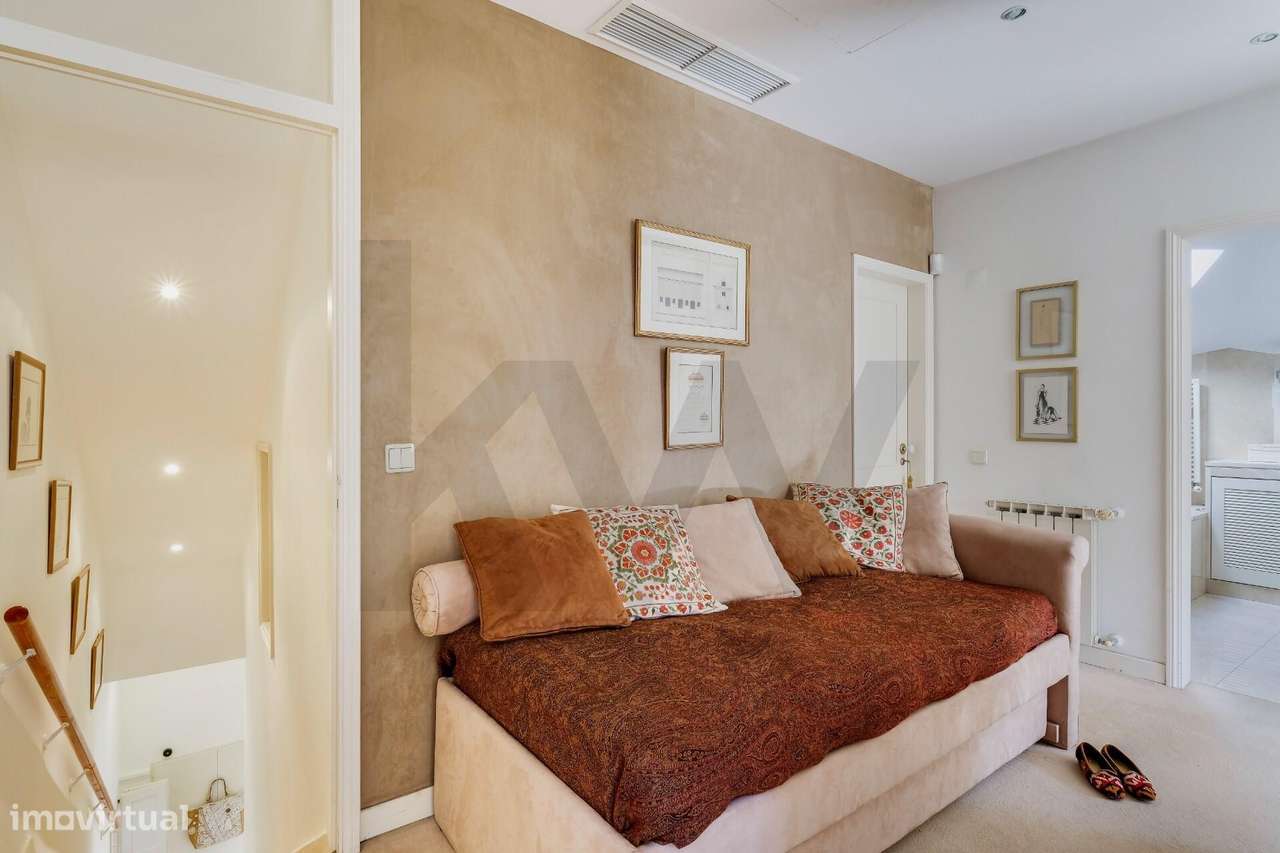 Exclusivo Chalé Octogonal dos Anos 40 no Coração do Triângulo Dourado-40