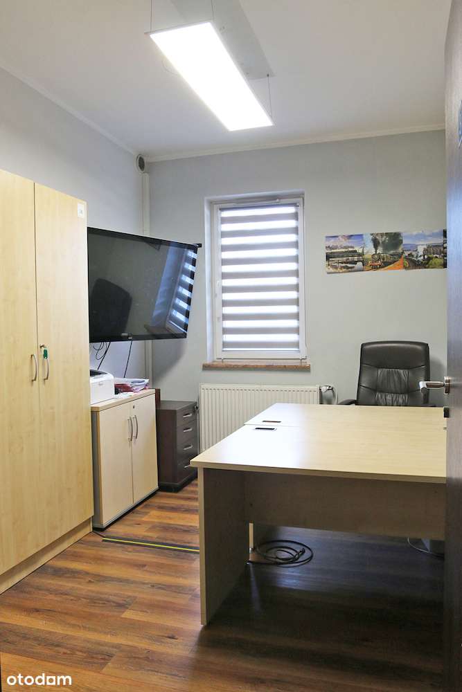 Hala produkcyjno–magazynowa z częścią biurową-11