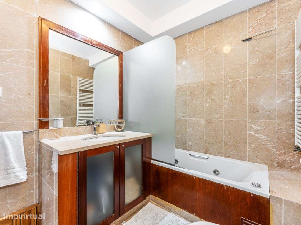 T3 Primeira Linha em Matosinhos Sul, vista mar-17