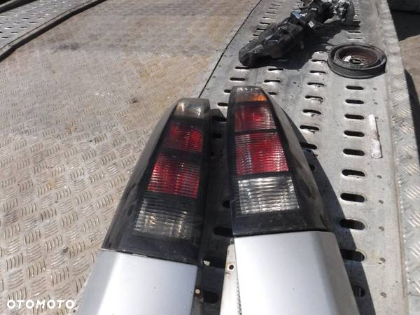 Opel Meriva LIFT lampa lewa tyl prawa - 2