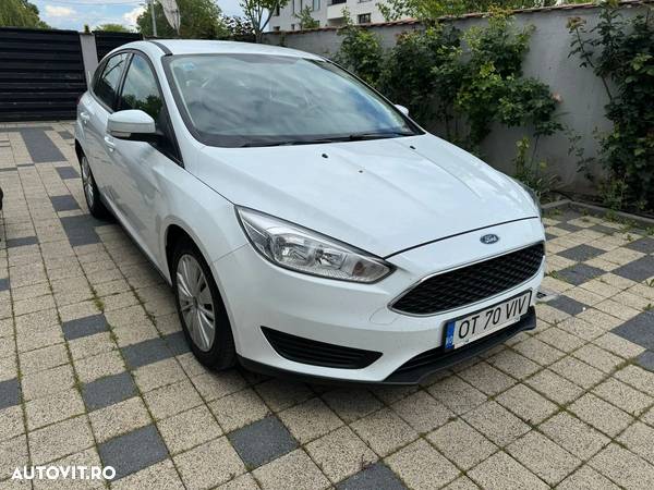 Ford Focus - 1