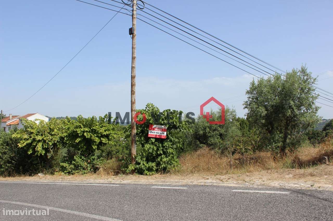 Terreno - Grande imagem: 2/4