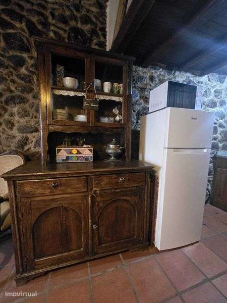 Casa de Pedra nas Muralhas do Castelo de Penamacor - Grande imagem: 5/9