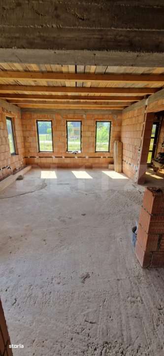 Casa parter, 120 mp, teren 1000 mp, la 25 km de orasul Bistrita - Imagine principală: 5/10