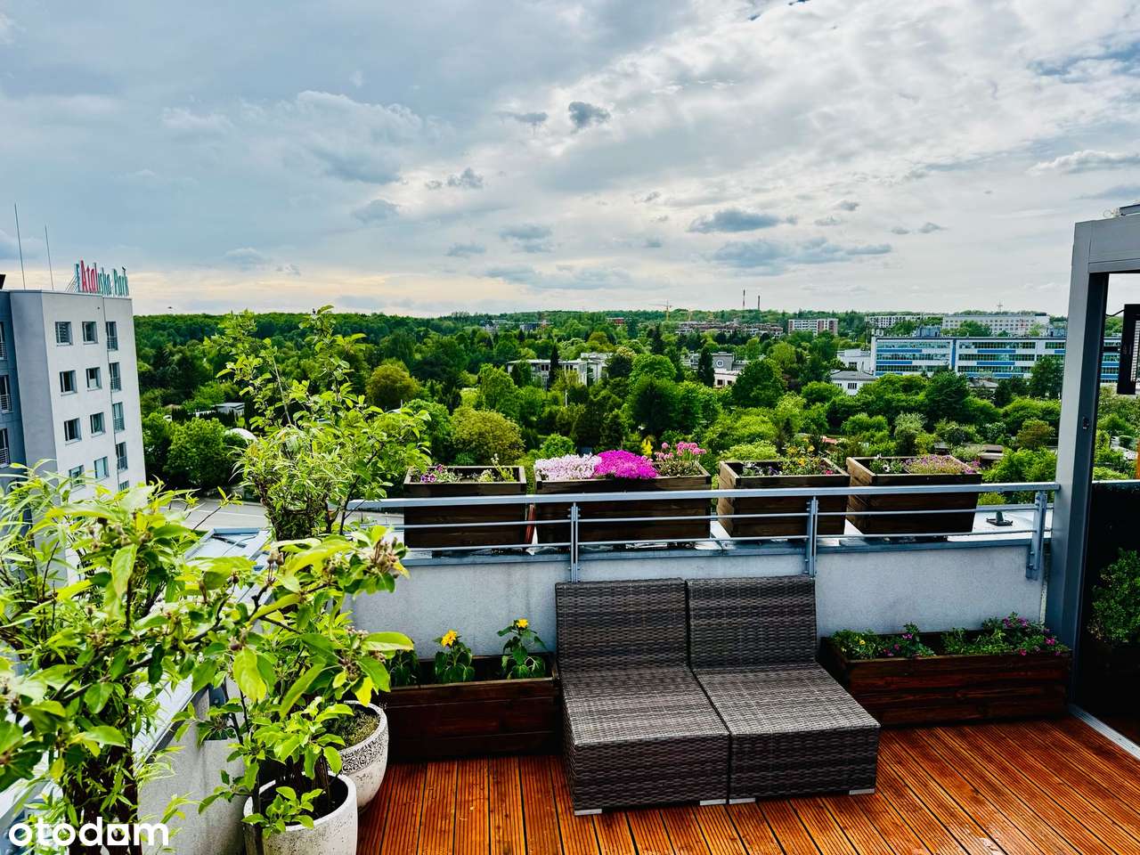 Niepowtarzalny apartament z ponad 100 m tarasem, klima, 136m2  +garaże-17