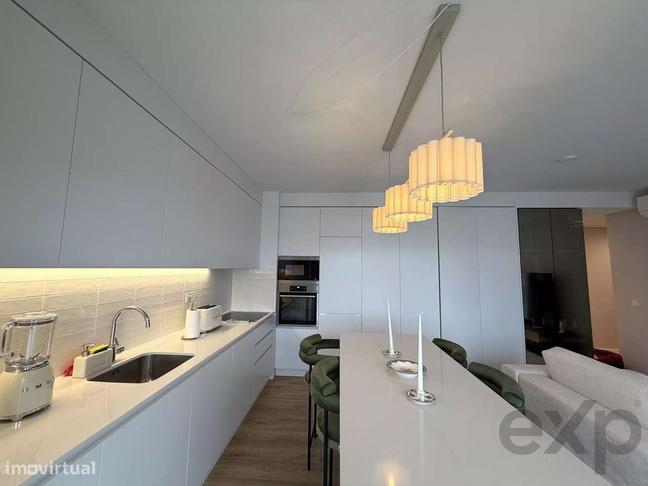 T2 SUITE, PISCINA, VARANDA, GARAGEM - Grande imagem: 4/32